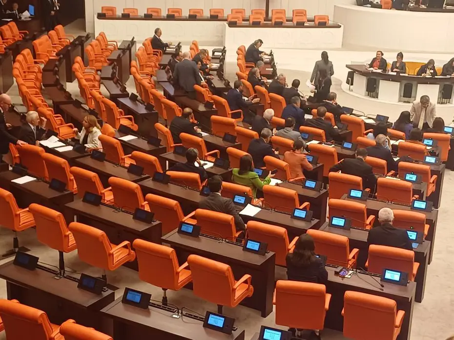 Yeni Parti Meclis Düzeni