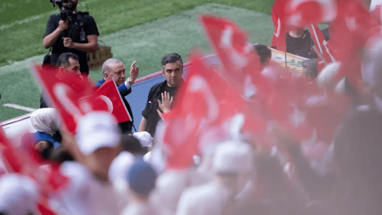 Erdoğan’dan TÜGVA’da