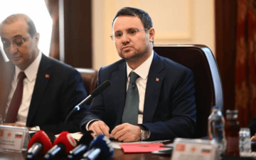 Mumcu ailesi