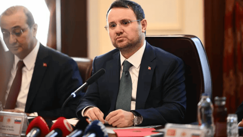Mumcu ailesi