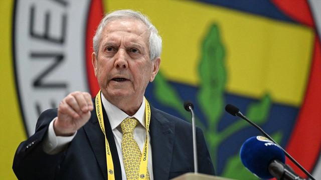 Aziz Yıldırım sosyal medya
