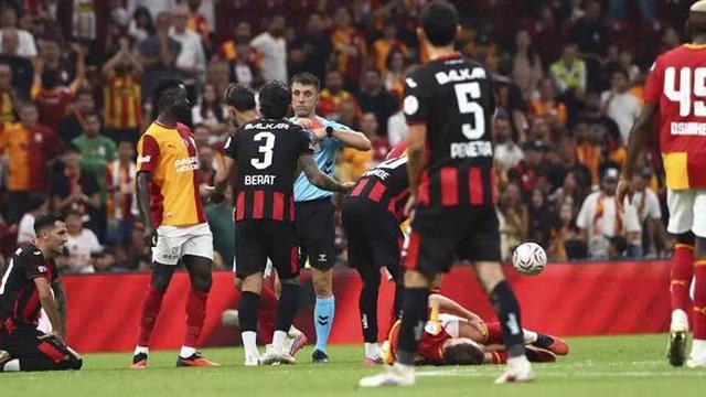 kırmızı kart