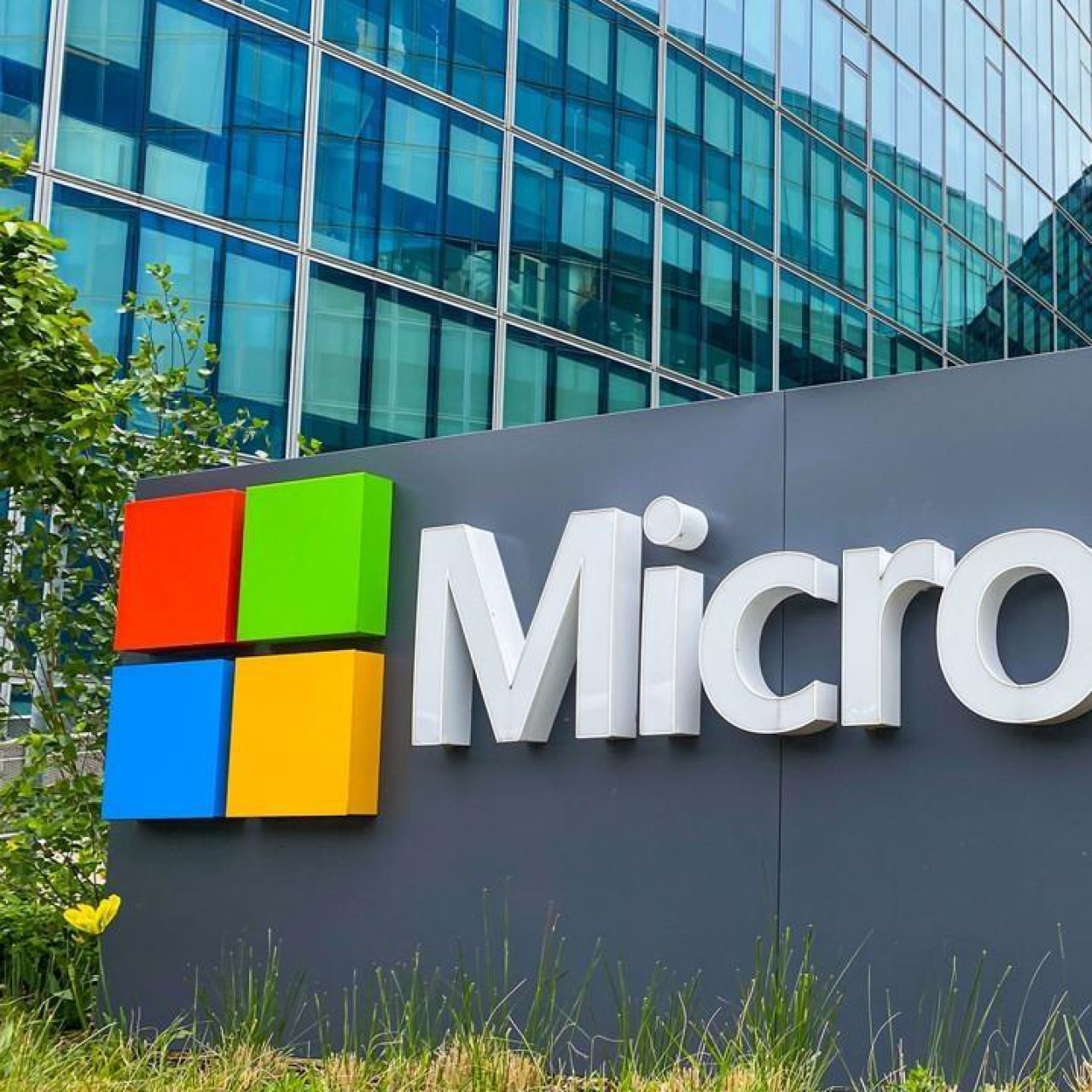 Microsoft e-posta kesintisi
