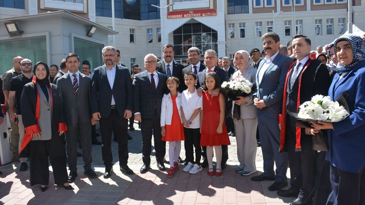 Adalet Sarayı