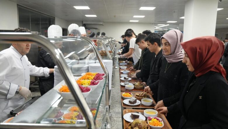 Ücretsiz yemek